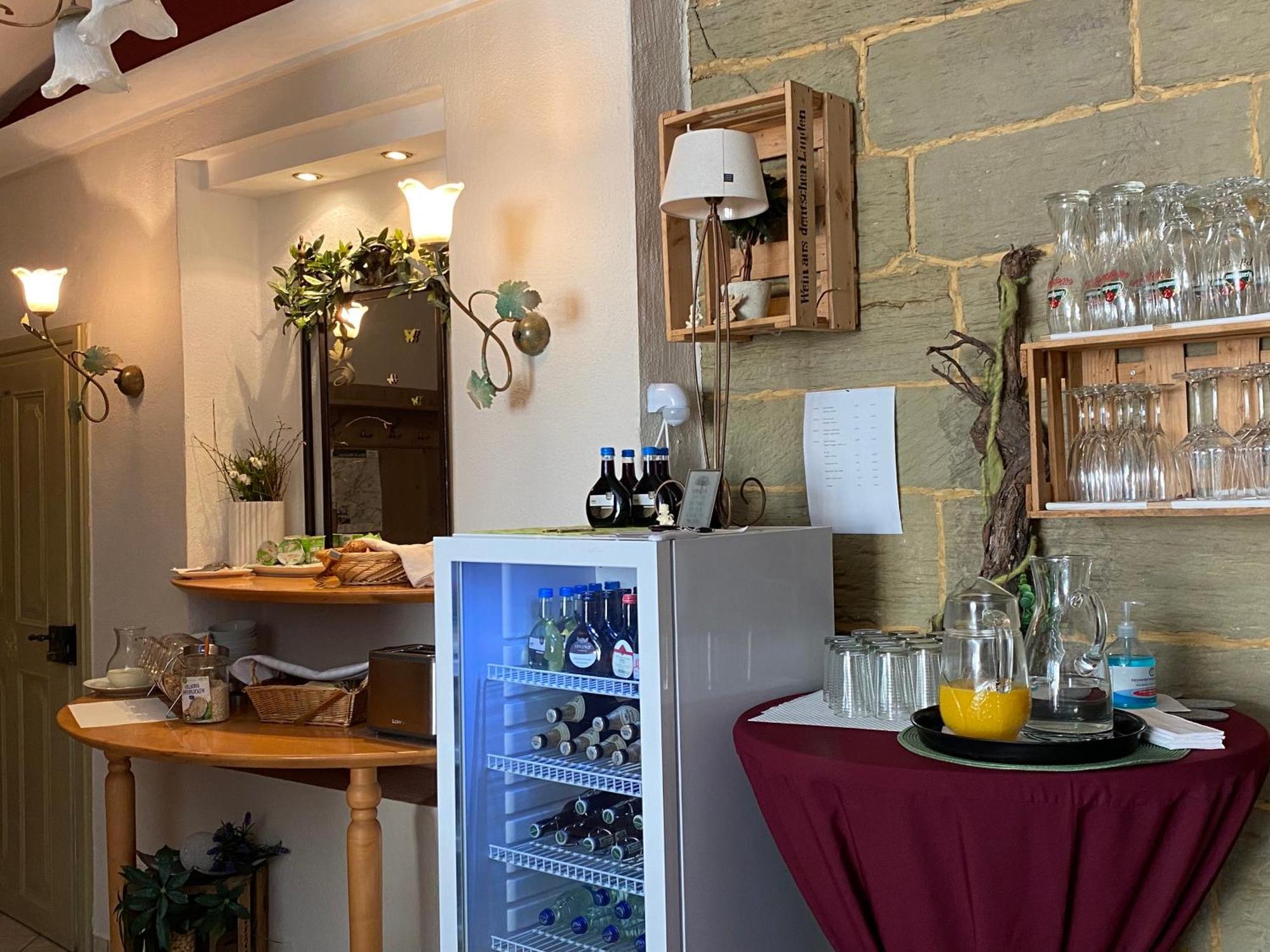 Hotel Weinstube Am Markt Gerolzhofen Екстер'єр фото