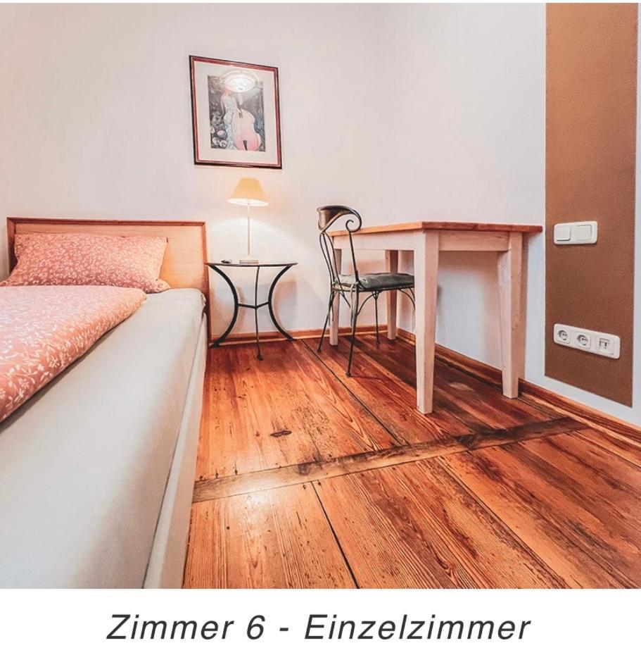 Hotel Weinstube Am Markt Gerolzhofen Екстер'єр фото