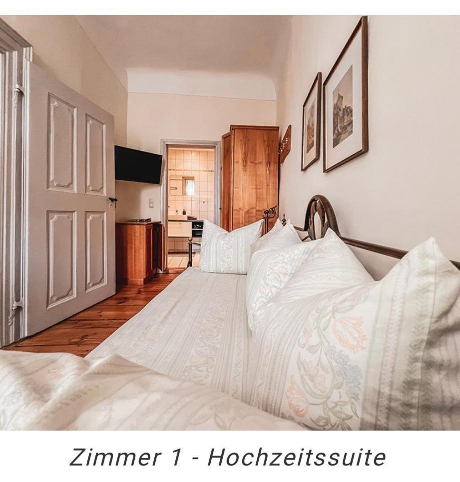 Hotel Weinstube Am Markt Gerolzhofen Екстер'єр фото