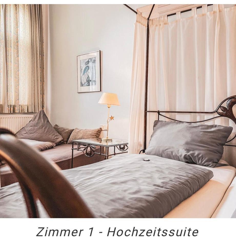 Hotel Weinstube Am Markt Gerolzhofen Екстер'єр фото