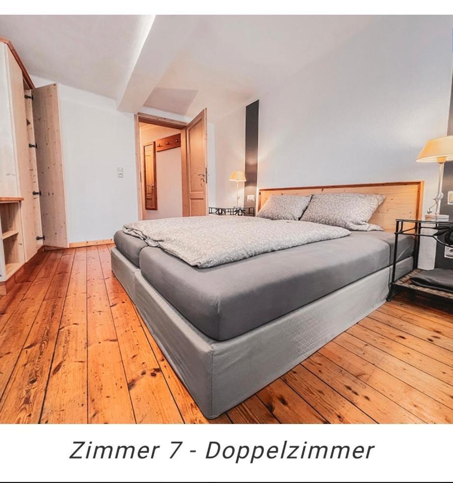 Hotel Weinstube Am Markt Gerolzhofen Екстер'єр фото